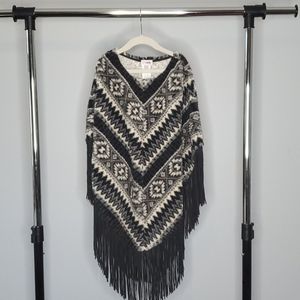 PINK ROCK Girls Fringe Poncho - SIZE 8